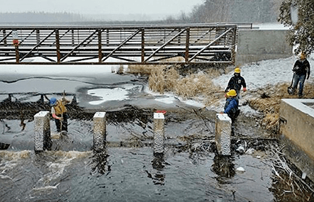 Grand Rapids crew clears dam obstruction on Sturgeon River